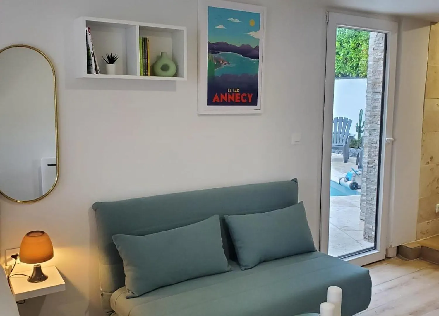 別荘 Annecy Poisy Studio A 9 Minutes Du Lac Annecy Avec Piscine Privee フランス